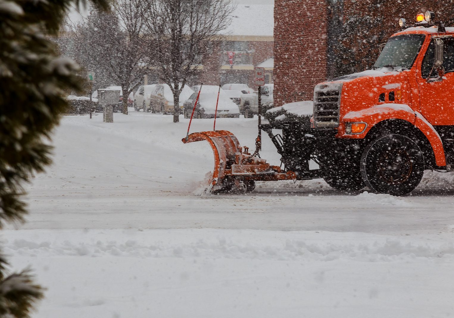 Residential / Commercial Snow Plowing